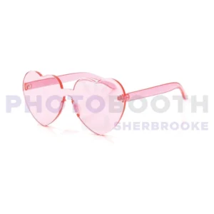 Lunettes de soleil rose en forme de coeur